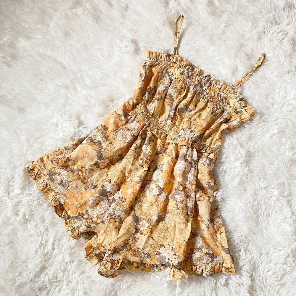 Floral Romper 🌼 - Picture 2 of 6